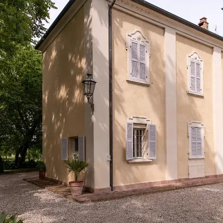 Casa Nella Campagna Parmigiana. Nyaraló