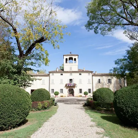 Casa Nella Campagna Parmigiana. Ponte Taro