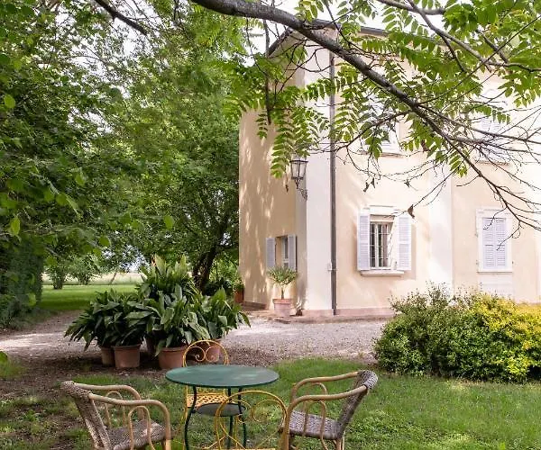 Casa Nella Campagna Parmigiana.