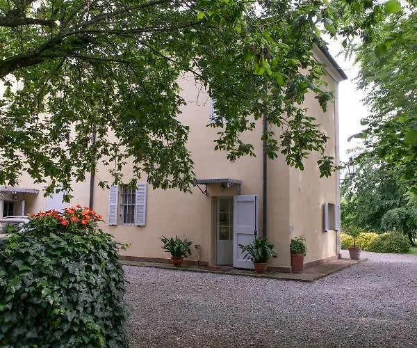 Casa Nella Campagna Parmigiana. Casa de Férias Ponte Taro