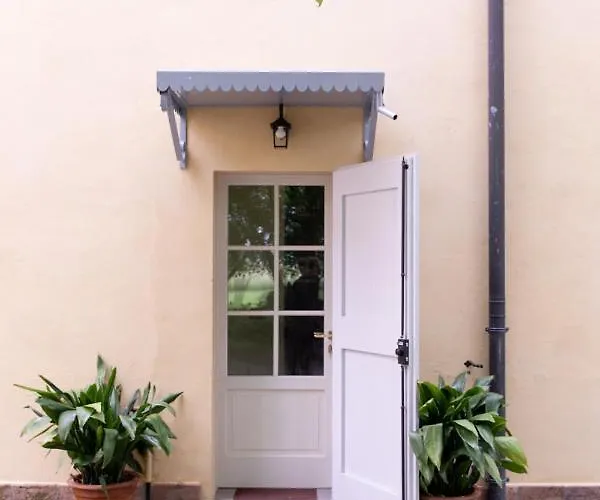 Casa Nella Campagna Parmigiana. * Ponte Taro